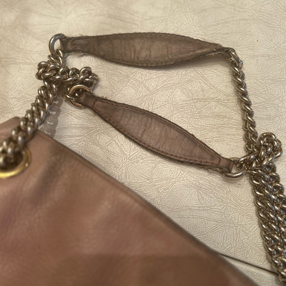 GUCCI CHIC Blush Pink Shoulder Bag with gorgeous chain double strap - Picture 8 of 11